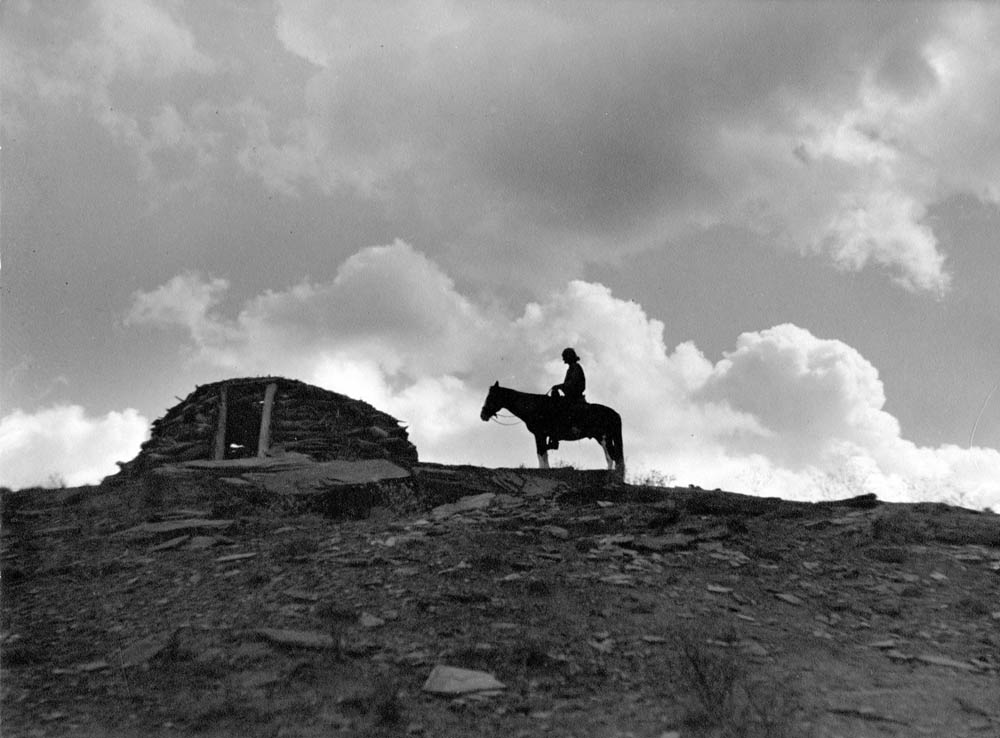 Although the 1918-19 influenza epidemic exacted a devastating toll on the Navajo people, the survivors rebounded with remarkable fortitude and optimism